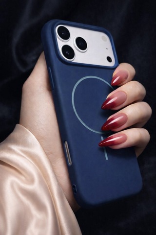 Apple iPhone 17 Pro Max Uyumlu İçi Kadife Magsafe Wireless Şarz Özellikli Lacivert Renkli Telefon Kılıfı Resimdeki