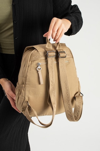 Yumuşak Dokulu Ultra Hafif, Esnek Ve Su Geçirmez Polyamid Kumaş Sırt Çantası Vizon Model: 571-13-14b Vizon