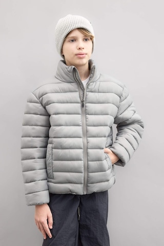 DeFacto Erkek Çocuk Su İtici Rüzgar Geçirmez Yarım Balıkçı Yaka Şişme Mont C5465A824AUGR307