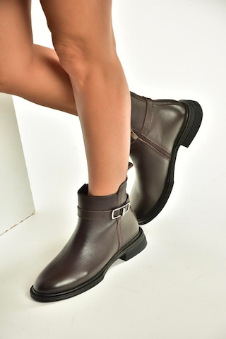 Fox Shoes V555255503 Kahverengi Alçak Tabanlı Hakiki Deri Kadın Bot Kahverengi