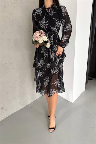 Dip Moda Kadın Yakası Bağlama Detaylı Desenli Şifon Elbise Dpnbk2036 Siyah