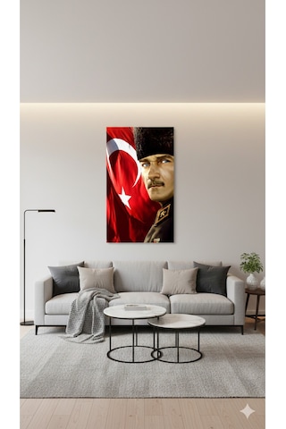 Gazi Mustafa Kemal Atatürk Portresi Türk Bayrağı Temalı Cam Tablo