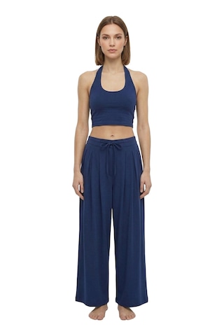 Cottonhıll Lacivert Viskon Halter Yaka Sırt Dekolteli Kadın Crop Atlet
