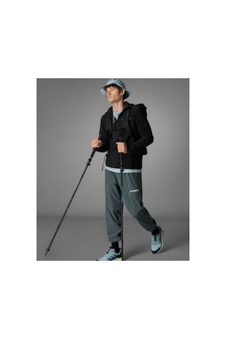 About Blank Dik Yaka Sweatshirt İle Spor Tarzınızı Yükseltin Acı Kahverengi