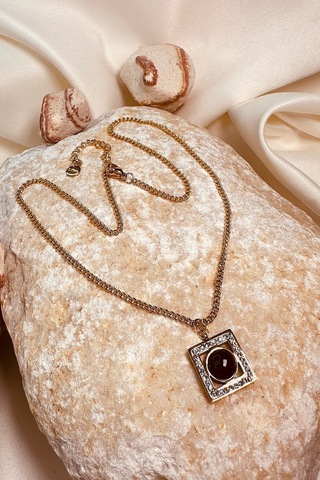 Siyah Taşlı Kare Kesim Zirkon Model Altın Gold Renk Zincir Kadın Paslanmaz Çelik Kolye