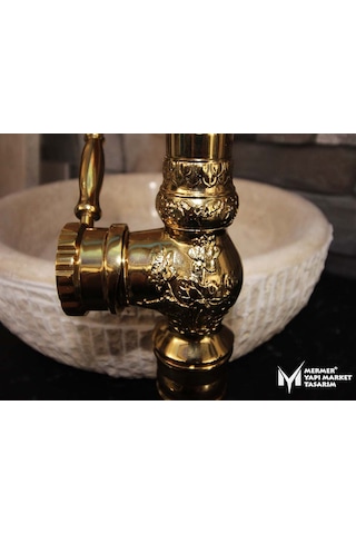 Altın İşlemeli Lavabo Bataryası