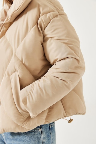 Shade Kadın Oversize Şişme Mont 10191065 - Bej