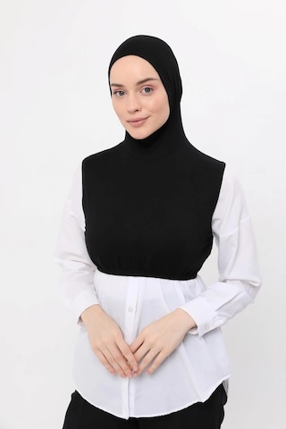 Altobeh Sıfır Kollu Boyunluklu Boneli Yarım Body Siyah Çok Renkli