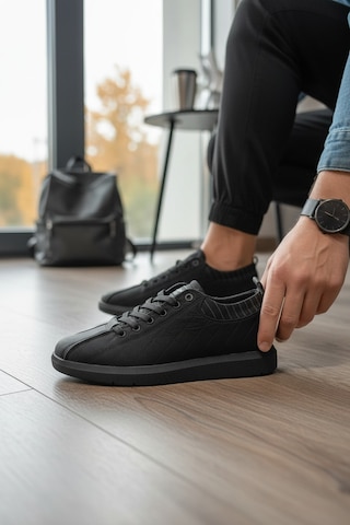 Enoch Erkek Günlük Spor Ayakkabı Tam Siyah Kapitone Desenli Sneaker Rahat Ofis Ve Yürüyüş Modeli Siyah