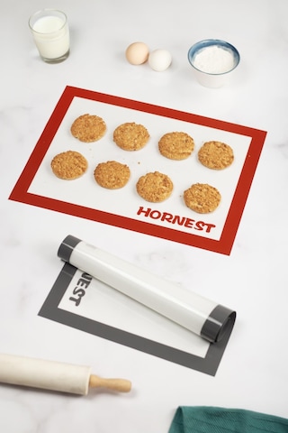 Fırınlanabilir Kendinden Yağlı Silikon Pişirme Matı Hamur Açma Matı Silpat 30x40 Cm 1 Adet Çok Renkli