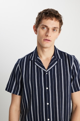 Wrangler Pamuk Relaxed Fit Geniş Kesim Lacivert Gömlek Çok Renkli
