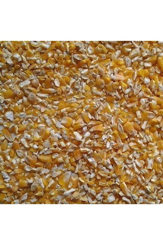 Yemlik Mısır 25 Kg Kırık Mısır Kırığı Tavuk Yemi Hayvan  Yemi