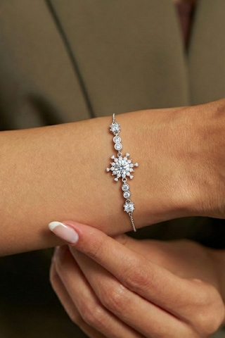 925 Ayar Zirkon Taşlı Rodyum Yonca Detaylı Kar Tanesi Gümüş Bileklik Rzb10086 Gümüş