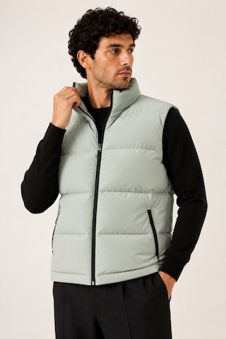 Maison Rae Erkek Mint Yeşili, Nova Kumaş, Dik Yaka, Su Ve Rüzgâr Dirençli, Puffer Yelek