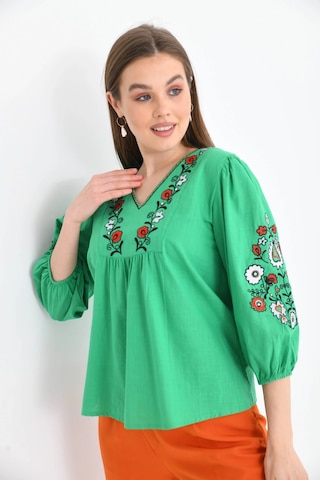 Kadın V Yaka Nakış Detay Salaş Yazlık Dokuma Bluz Yeşil