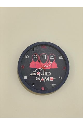 Squid Game Temalı Gri Zeminli Ve Koyu Gri Kasa Duvar Saati Siyah
