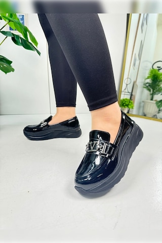 Günlük Kadın Loafer V Tokalı Kalın Topuklu Tırtıklı Tabanlı Oval Burunlu Makosen Ayakkabı 7697 SIYAH RUGAN