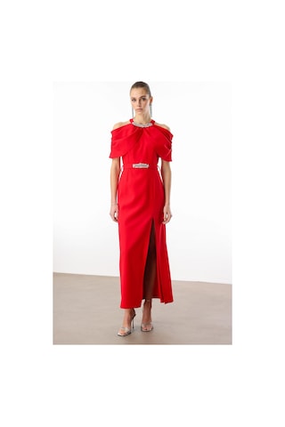 Moda İlgi Kadın Yakası Ve Kemeri Aksesuar Detaylı Elbise 0007 Kırmızı Kırmızı