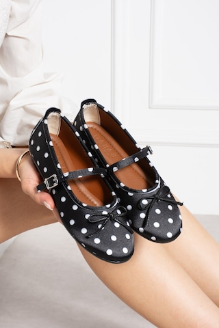 Dabab Shoes Penelop Kadın Siyah Saten Puantiyeli Fiyonk Detaylı Ayarlanabilir Tokalı Ortopedik Taban Mary Jane Babet Ayakkabı