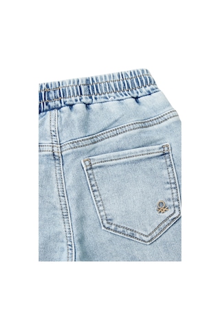 United Colors Of Benetton Erkek Çocuk Açık Mavi Arka Cebi Logolu Lastik Paça Ağartılmış Denim Pantolon