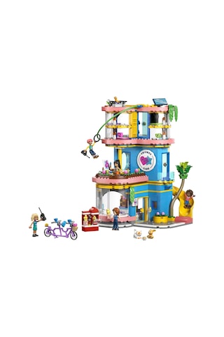 LEGO® Friends Heartlake Şehri Friends Kulüp Evi 42689 - 8 Yaş Üzeri Çocuklar için Minifigür İçeren Oyuncak Yapım Seti (794 Parça)