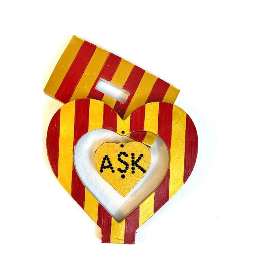 Uretti - Hülya 6683 1524 Sarı Kırmızı El Yapımı Çizgili Kalp Şeklinde Dekoratif / Hediyelik Obje 1 Adet