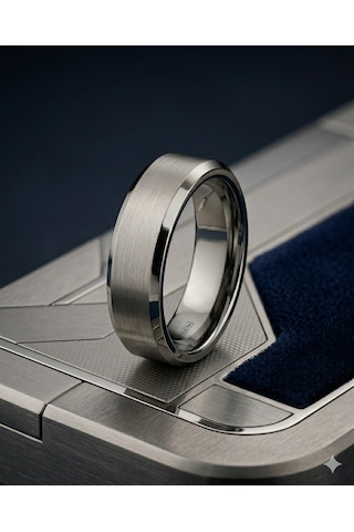 Erkek Gümüş Renk Detay 6 Mm Tungsten Yüzük