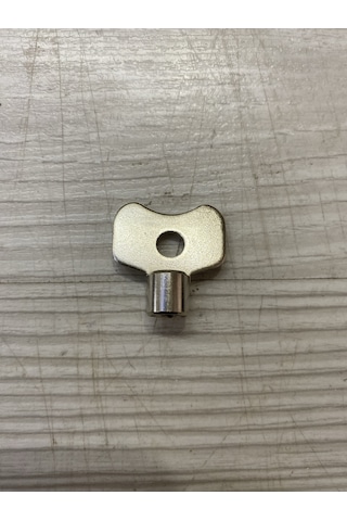 Arasyapı Purjör Anahtar Petek Kombi Radyatör Havlupan Hava Alma Anahtarı