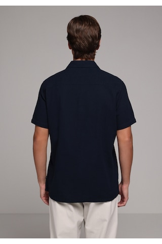 Colin's Colins Regular Fit Apaj Yaka Düz Erkek Lacivert Kısa Kol Gömlek Cl1080094 Q1.v2 Nav