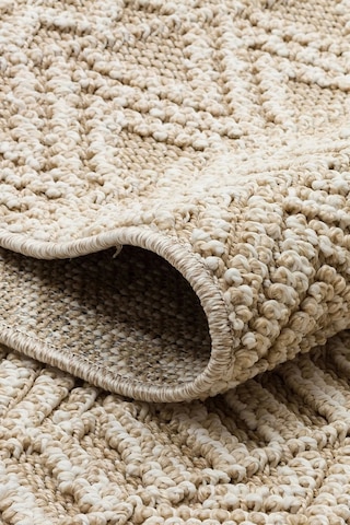 Soho Sh 14 Beige Hav Vermeyen Özel Ipler Ile Üretilen Etnik Örgü Desenlere Sahip Makine Halısı