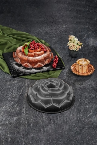 Gül Desenli Kek Kalıbı