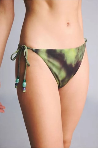 Defacto Regular Fıt Desenli Yeşil Bikini Alt G8727ax26smgn737 Yeşil-gn737