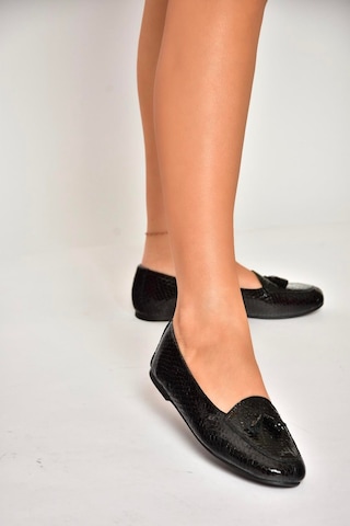 Fox Shoes R667001203 Siyah Baskı Hakiki Deri Babet Siyah
