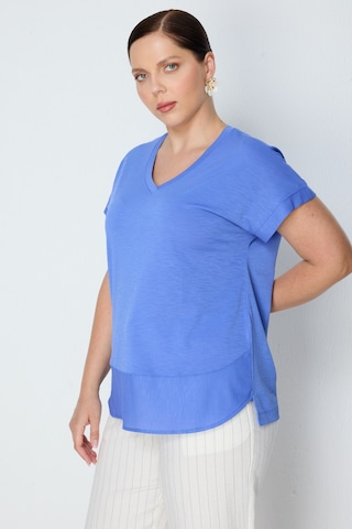 On Kadın Büyük Beden V Yaka Parçalı T-shirt 71476 Indigo