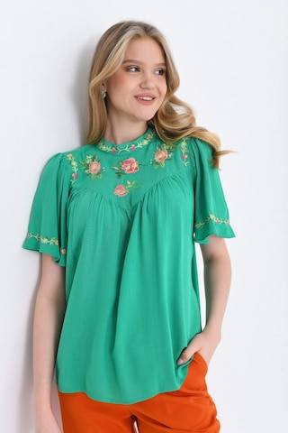 Kadın Yeşil Bisiklet Yaka Nakış Detay Mendil Kol Salaş Bluz Yeşil