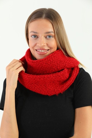 Kadın Kırmızı Örgü Boyunluk Kırmızı