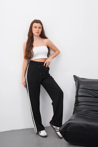 Yandan Çift Şeritli Pantolon Siyah Siyah