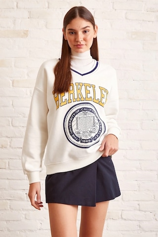 H1 Style V Yaka Oversize Sweatshirt Beyaz
