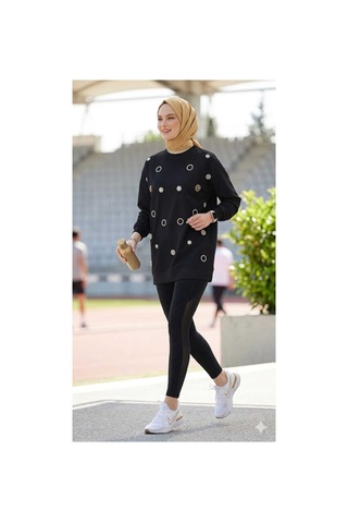 Butik Boncuk İşlemeli Rahat Spor Sweattshirt Tunik Siyah Boncuk İşlemeli Rahat Spor Sweattshirt Tunik Siyah Boncuk İşlemeli Rahat Spor Sweattshirt Tunik