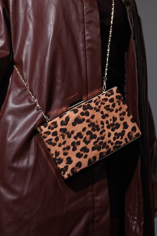 Luvishoes Dallas Siyah Sarı Desenli Saten Kadın Abiye Çanta Leopar