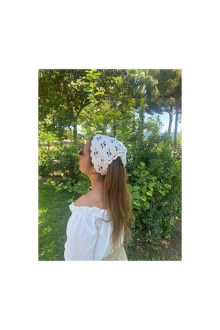 Çiçek Desen Örgü Bandana Beyaz Beyaz