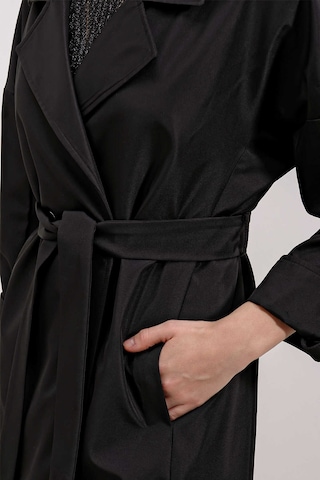 Gabria Kol Katlamalı Bağcıklı Trenchcoat Siyah
