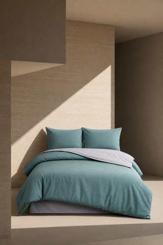 Düz Renk Nevresim Takımı - Kutulu - Desensiz - Solmaya Dayanıklı - Canlı Renkli - Hassas Tuşeli - Yumuşak - 80% Pamuk 20% Polyester - 200 X 220 Cm Gri - Açık Yeşil