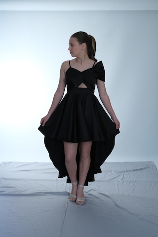 Kız Çocuk Abiye Siyah Askılı Saten Kuyruklu Önü Kurdele Detaylı Kız Çocuk Abiye 10-15 Yaş Siyah