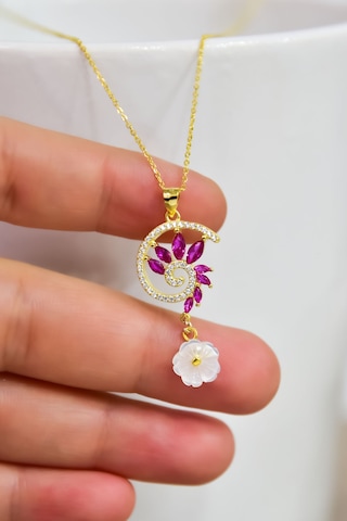 925 Ayar Gümüş Gold Kaplama Pembe Taşlı Tasarım Sedef Manolya Çiçeği Kolye UVPTS100487-1