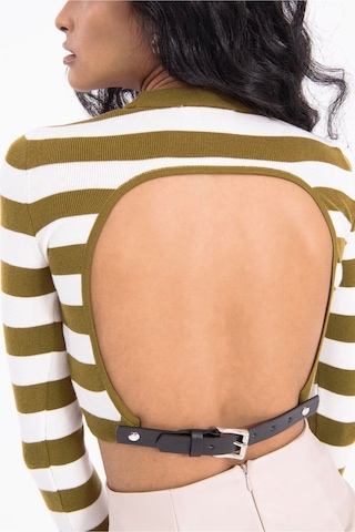 Fashion Cocktail Çizgili Şeritli Sırtı Ayarlanabilir Deri Kemerli Kollu Likralı Esnek Krop Büstiyer Zeytin Yeşili Siyah