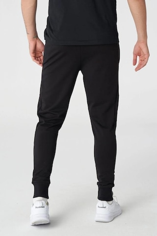 Hummel Hmlyıssa 931902-2001 Siyah Erkek Eşofman Altı Siyah