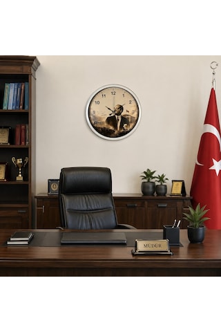 Atatürk Beyaz Prestij 40 X 40 Cm Metal Duvar Saati