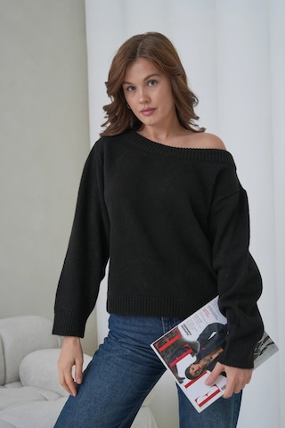 Kadın Kayık Yaka Yumuşak Dokulu Triko Kazak 8703sw Siyah