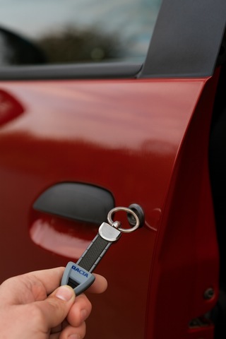 Dacia Logolu Silikon Araç Anahtarlık Şık Ve Dayanıklı Oto Anahtarlık Araba Anahtarı Aksesuarı